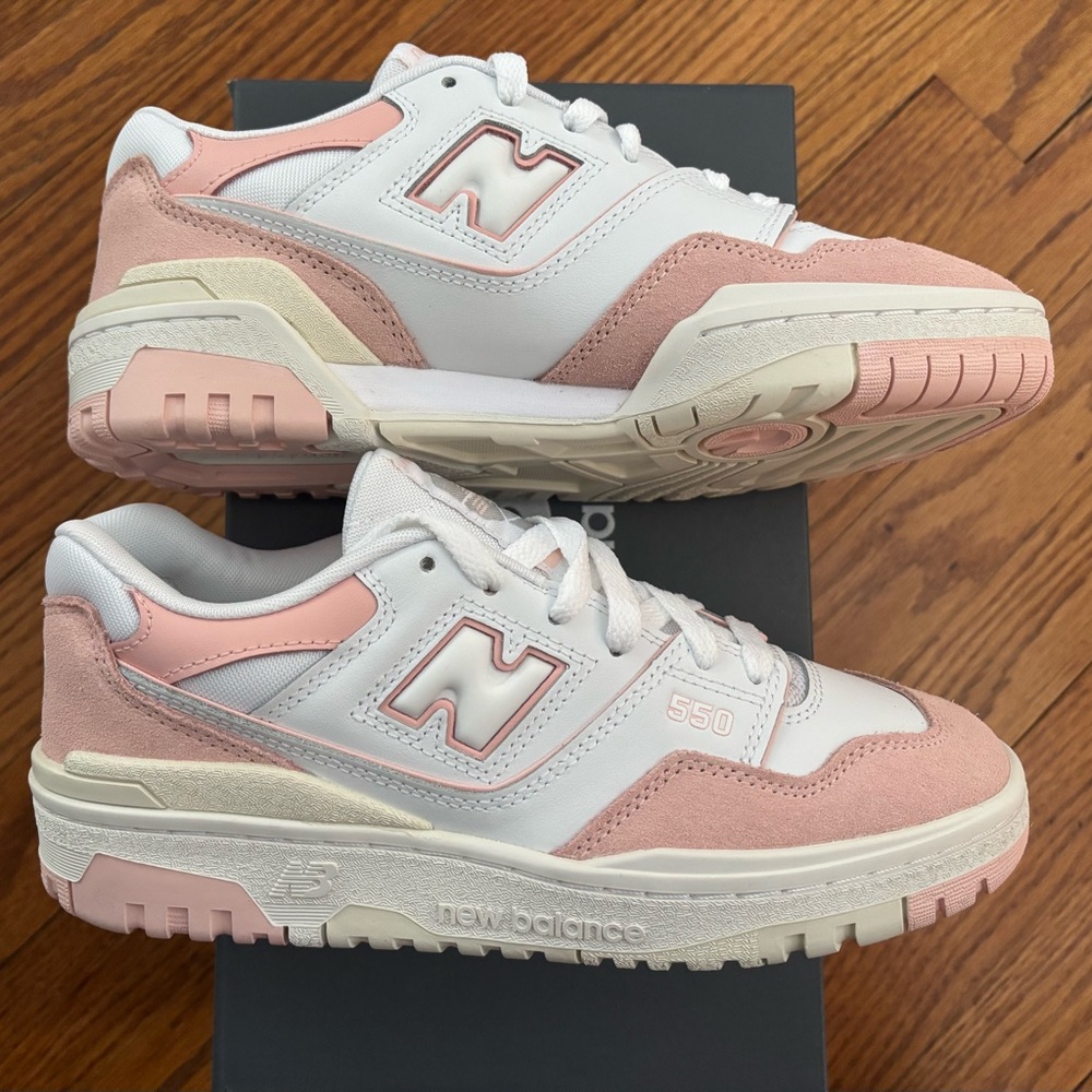New Balance Sneakers Brand New in Box- Size 6 M Kids - Picture 4 of 7
